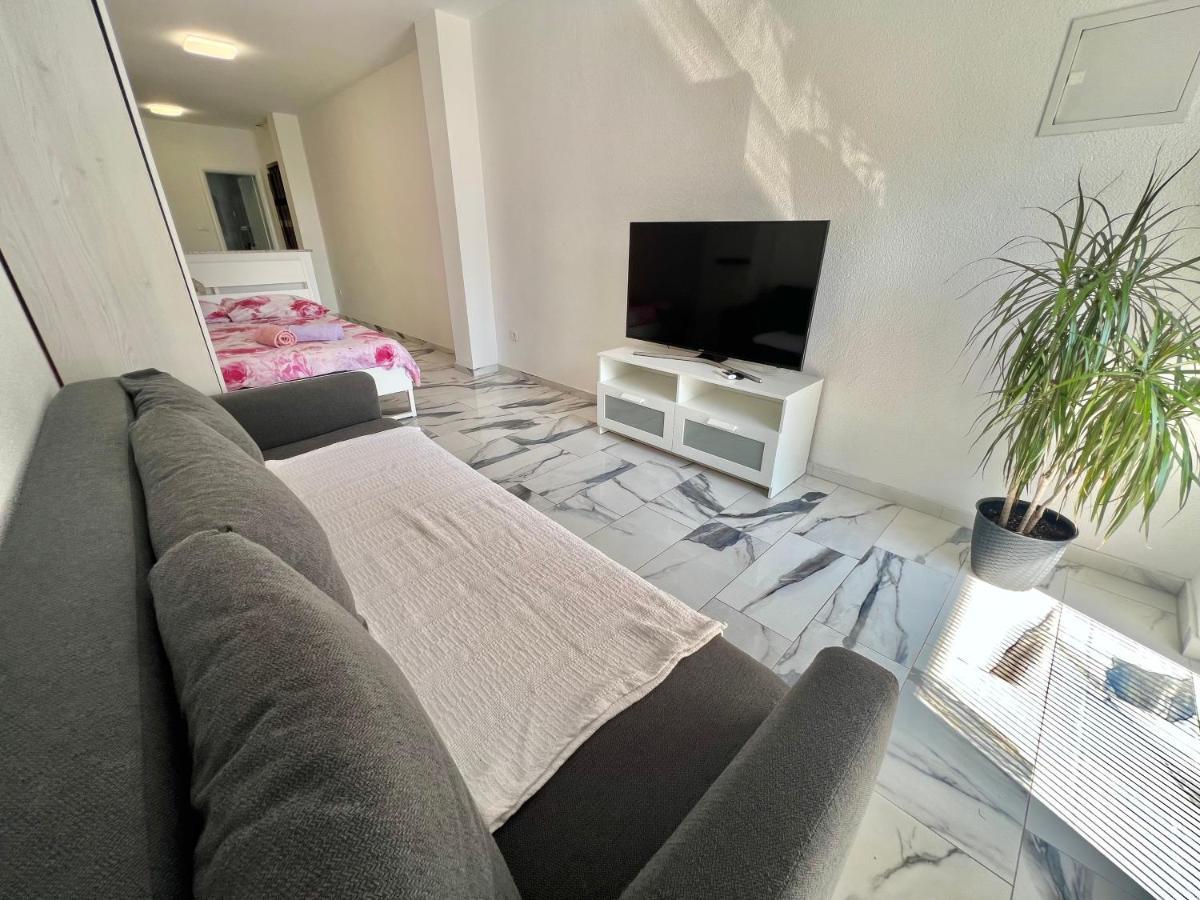 Ana Apartment